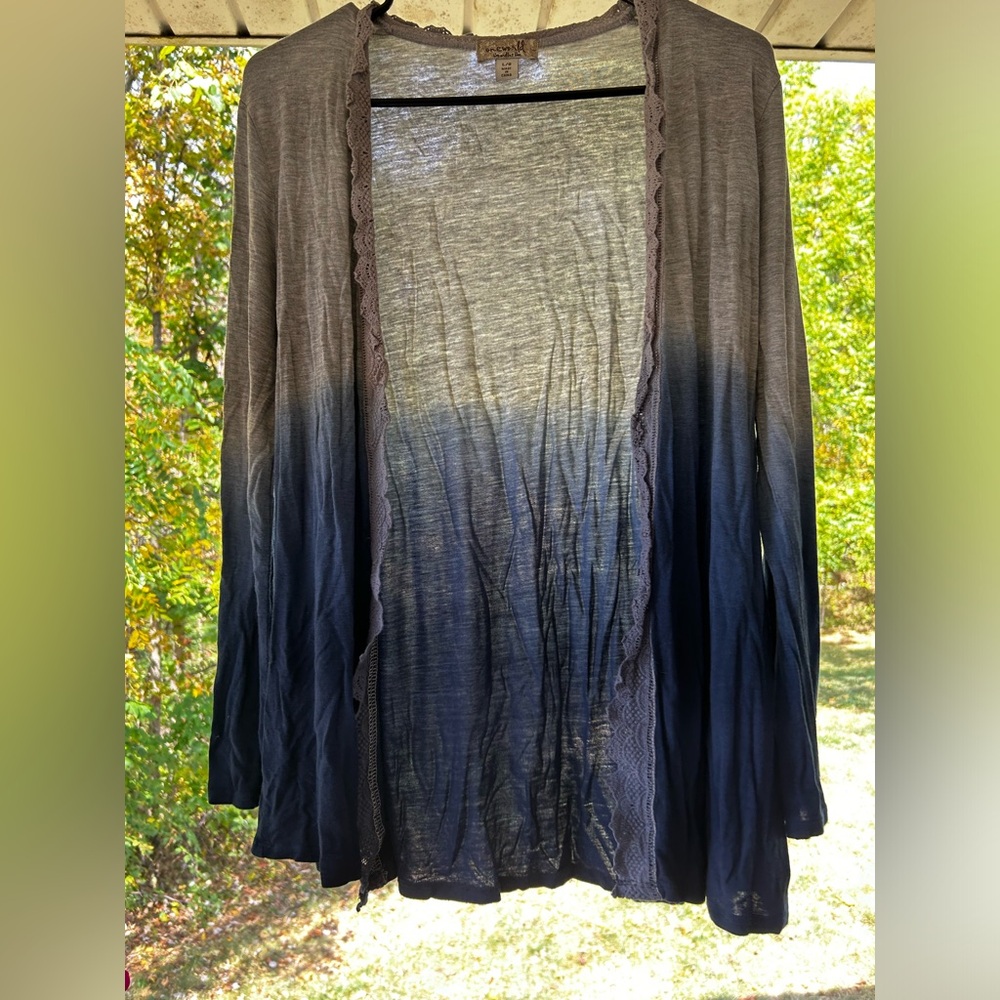 ONE WORLD Gray Lace-Trimmed Top